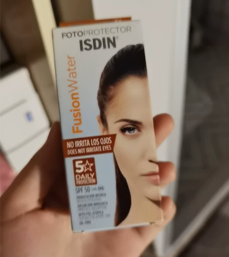 怡思丁防晒 全新 可能试过一次 记不清了 ...