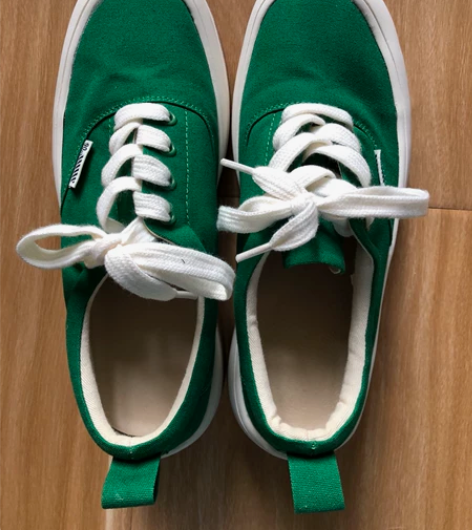 【闲置出售】女士小绿厚底运动鞋 穿过一次 ...