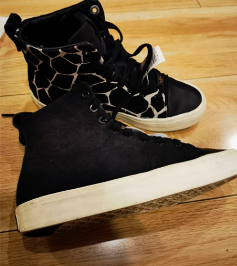 阿迪adidas黑色高帮 专柜购入，36码...