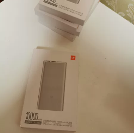 小米充电宝,10000mAh,全新,还有2...