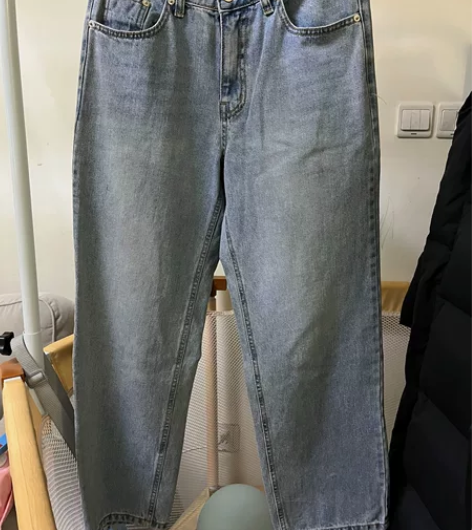 韩国人肉带回的直筒牛仔裤 全新 适合春秋穿...