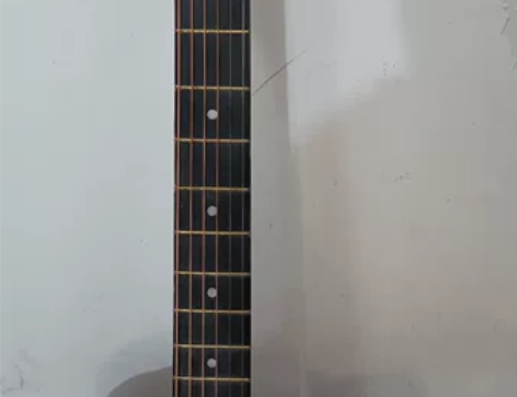 威伯吉他。面单，木吉他，41寸，干脆出，有...