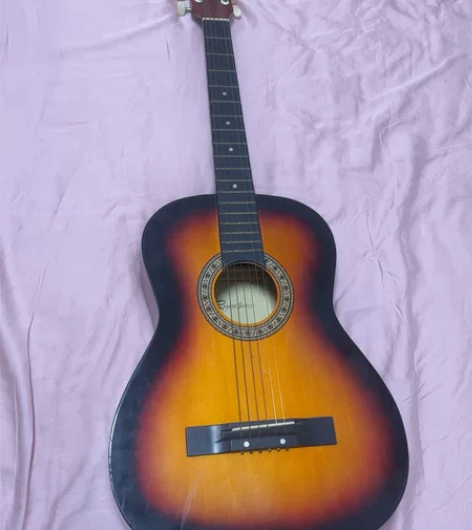 吉他 买来用了俩次就一直闲置着 便宜出了 ...