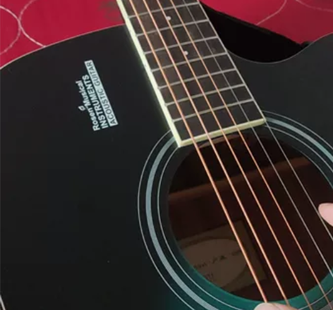 99新41英寸卢森吉他，买来弹了一个星期就...