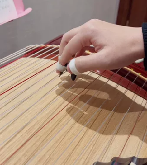 发视频纠正古筝弹奏问题,节奏,指法,强弱,...