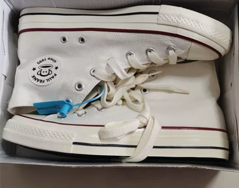 大嘴猴经典款帆布鞋，42码全新 感兴趣的话...