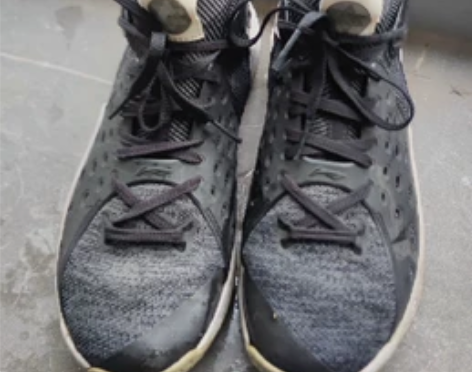 李宁，音速6，44码，不适合我的打法，鞋底...