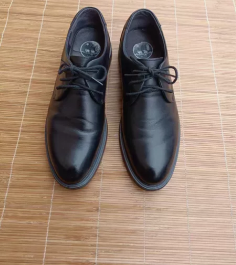 39码 骆驼皮鞋            鞋...