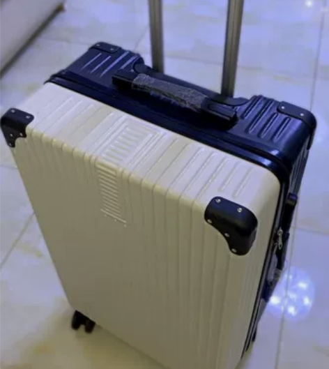 商场处理拉杆箱包邮全新结实经典铝框拉杆箱2...