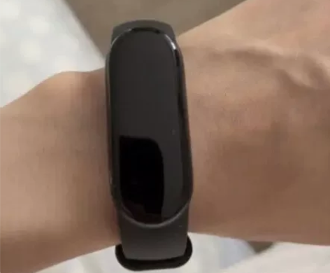 自用小米手环6,换了卡西欧,懒得带半价出。...