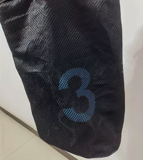 全新篮球袋 能装两个球 可以拎 可以双肩背...