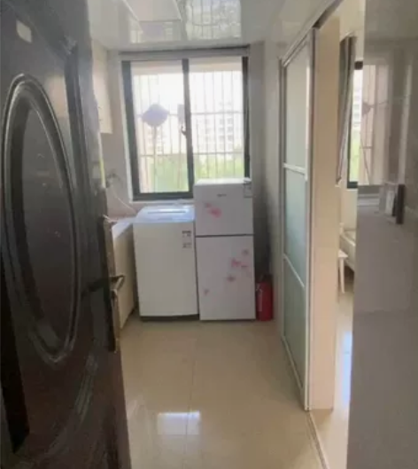 福鼎雨露苑1室1厨1卫干湿分离大衣柜165...