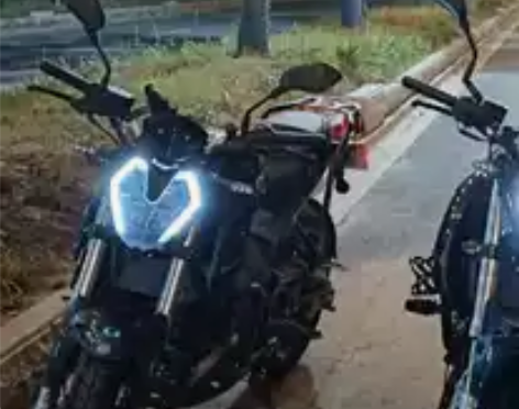 21款式贝纳利小迅龙自用车，行驶还不到4千...