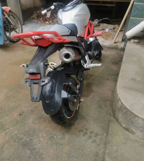 小怪兽摩托车 感兴趣私聊 佛系出 大刀不回...