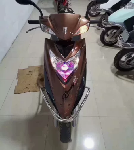 到货一台豪爵灵迪125cc，整车全部高配9...