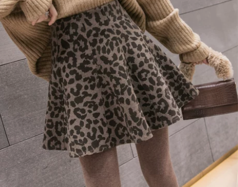 毛呢豹纹半身裙女秋冬高腰A字蓬蓬裙防走光显...