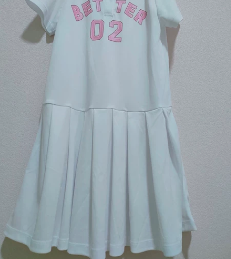 巴拉巴拉专柜正品，女童连衣裙，运动风，面料...