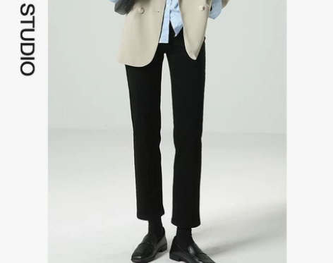 泷萝黑色直筒牛仔裤女2021秋冬新款高腰九...