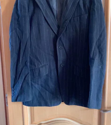 男士二手西服 感兴趣的话点“我想要”和我私...