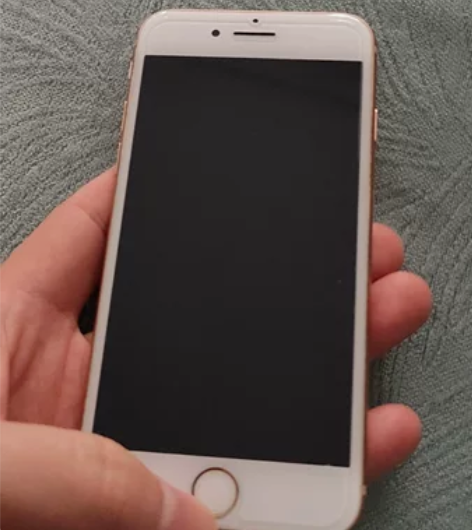 个人一手苹果8，金色64国行全网通，后盖是...