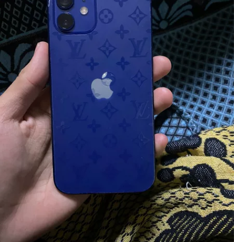 慢出苹果12美版无锁256的改了双卡跟国行...