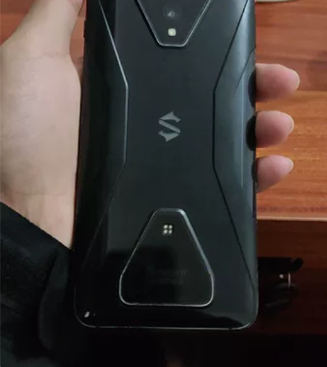 黑鲨3，换过屏幕，指纹用不了，有一个光斑，...