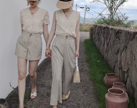 原宿复古薄款高腰休闲格子短裤女夏装2018...