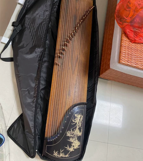 敦煌韵牌古筝，买来一两两年 黑框挺稀有的没...