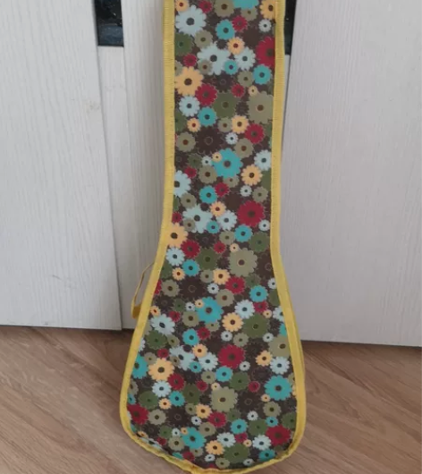 尤克里里 初学者。九五新。一百二包邮。吉林...