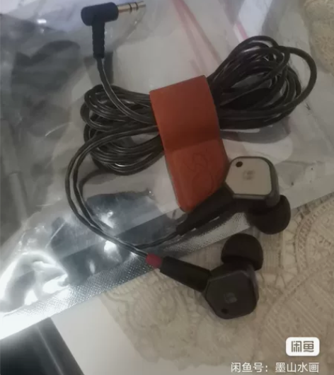 闲置已坏的森海塞尔HIFI耳机好几个，当做...