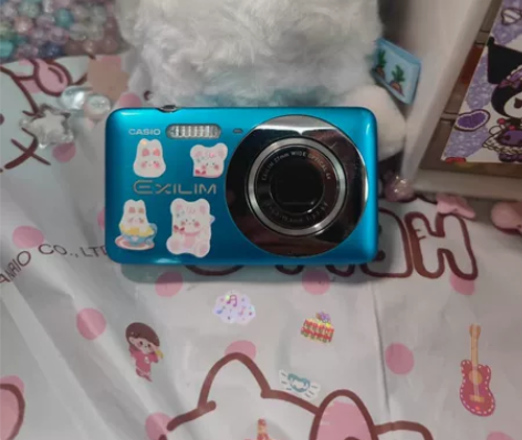 卡西欧Z800 1410万像素，4倍光学变...