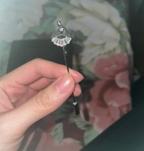925银芭蕾娃娃胸针 感兴趣的话点“我想要...