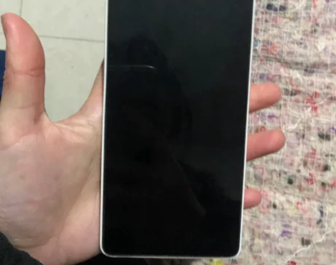 闲置手机。小米手机 给钱就卖 一直放在老家...