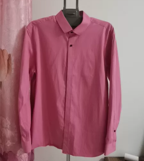 回门男士西装衬衣，3XL的。 很有型，有腰...
