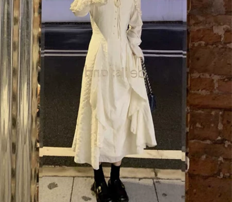 酸奶慕斯杏色 比较收腰显瘦木耳边法式裙 只...