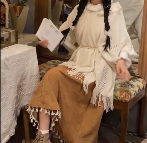 甜18家复古灯芯绒高腰修身裙子秋冬中长款文...