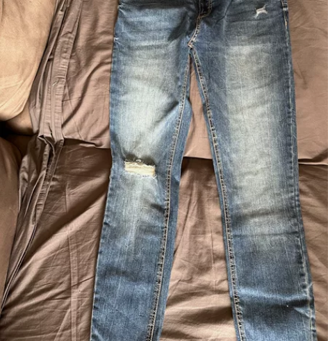 Zara 破洞牛仔裤浅蓝色女士牛仔裤低腰 ...