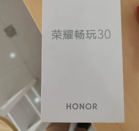 荣耀畅玩30 4+128原封全新 感兴趣的...
