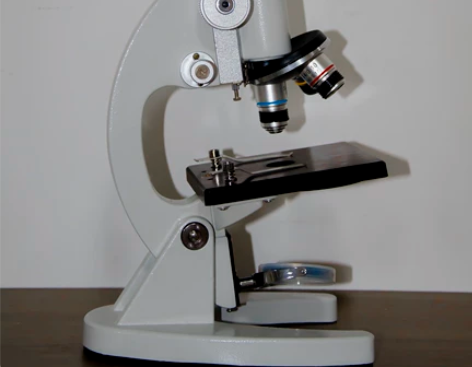 学生显微镜 40-640倍 含补光灯 永久...