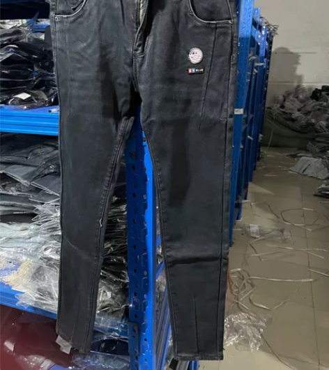 xxl加绒黑色牛仔裤女长裤262 感兴趣的...