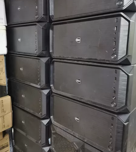 电脑机箱15元 很多拆机空机箱 需要自提，...