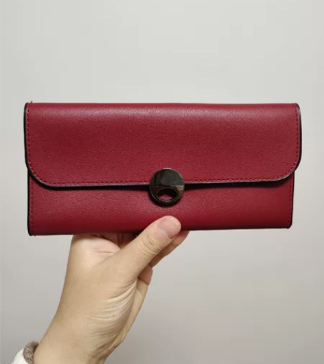 【包邮】全新皮质酒红色简约三折女士长款钱包...