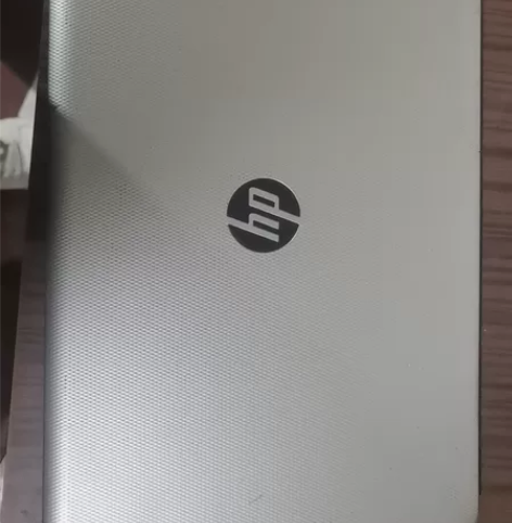 惠普笔记本，16年买的，一切正常，偶尔开机...