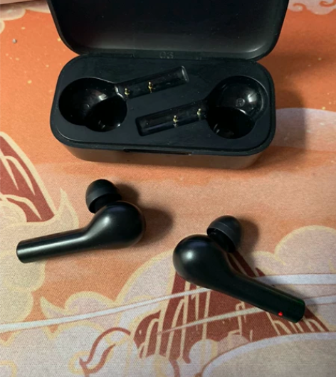 qcy T5s游戏蓝牙耳机 功能全部正常 ...