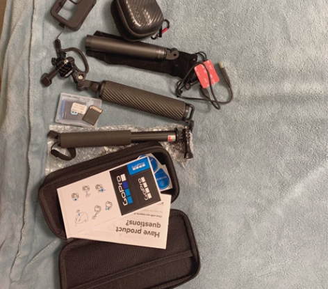 不潜了，GoPro9全新的，买到一次没用过...