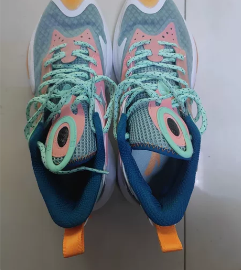 ANTA/安踏狂潮3 大面积碳板配合全新调...