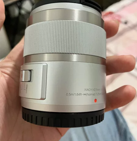 小蚁镜头 42.5f1.8银色，自用九九新...