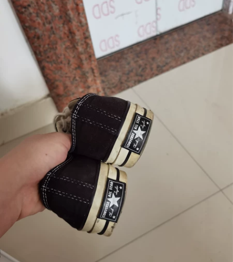 匡威,8成新,便宜出,包邮 感兴趣的话点“...