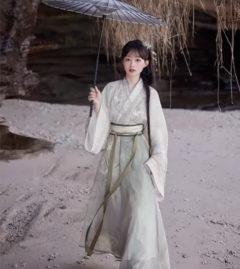 晋制汉服，七月夕，全新带吊牌，全套xs码。...