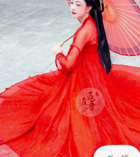 五五年的绝版汉服 五五年家的红绫,非常的美...